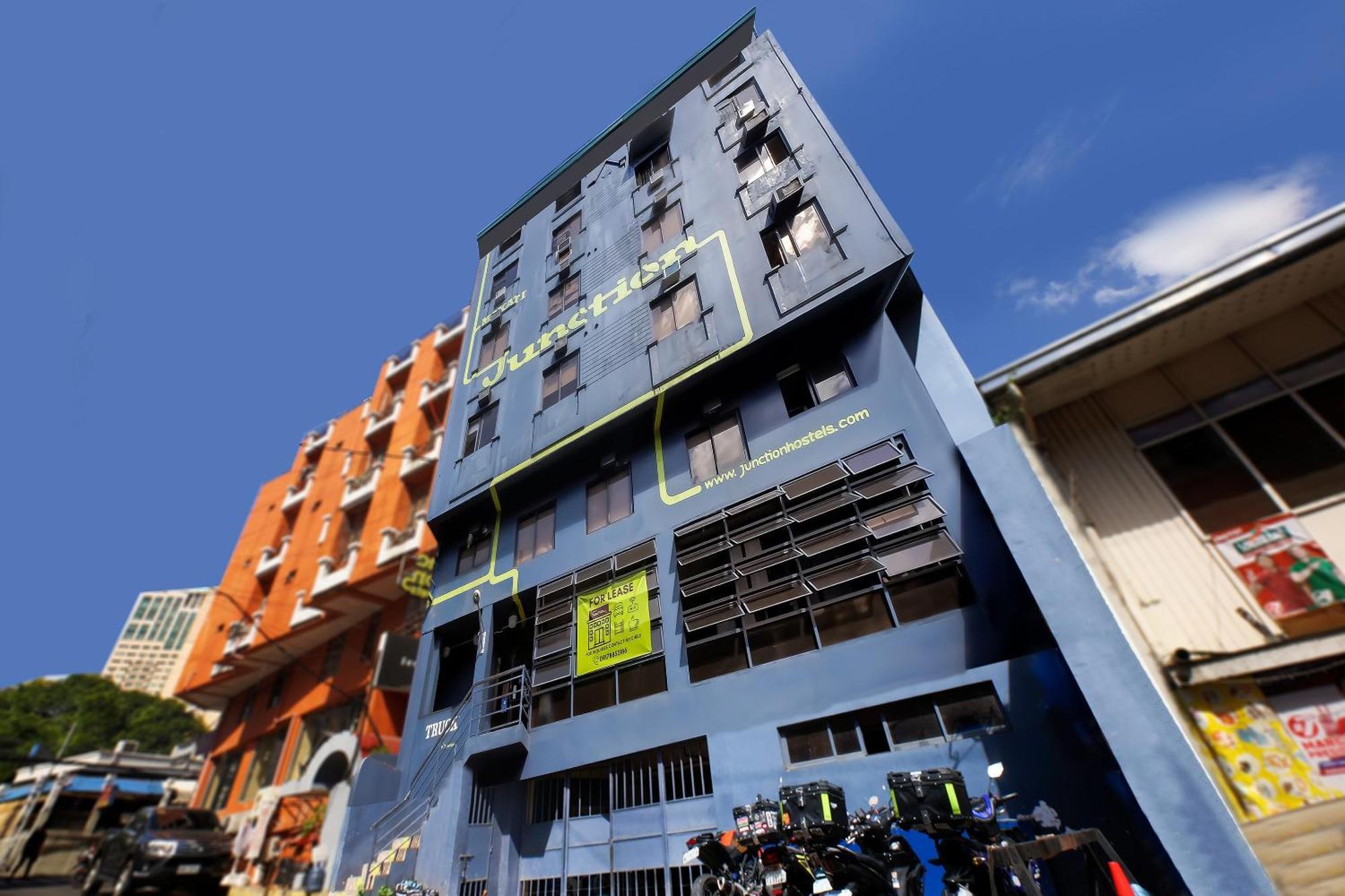 Spot On Junction Hostel Makati City Exterior photo