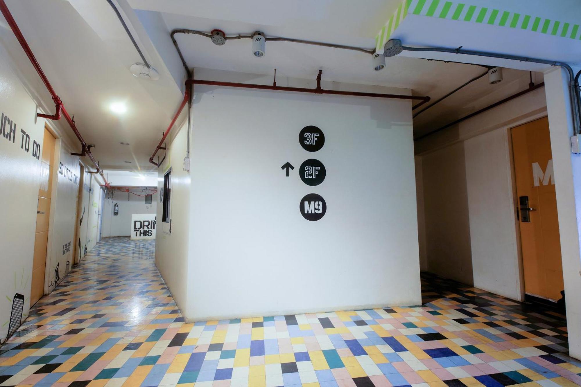 Spot On Junction Hostel Makati City Exterior photo